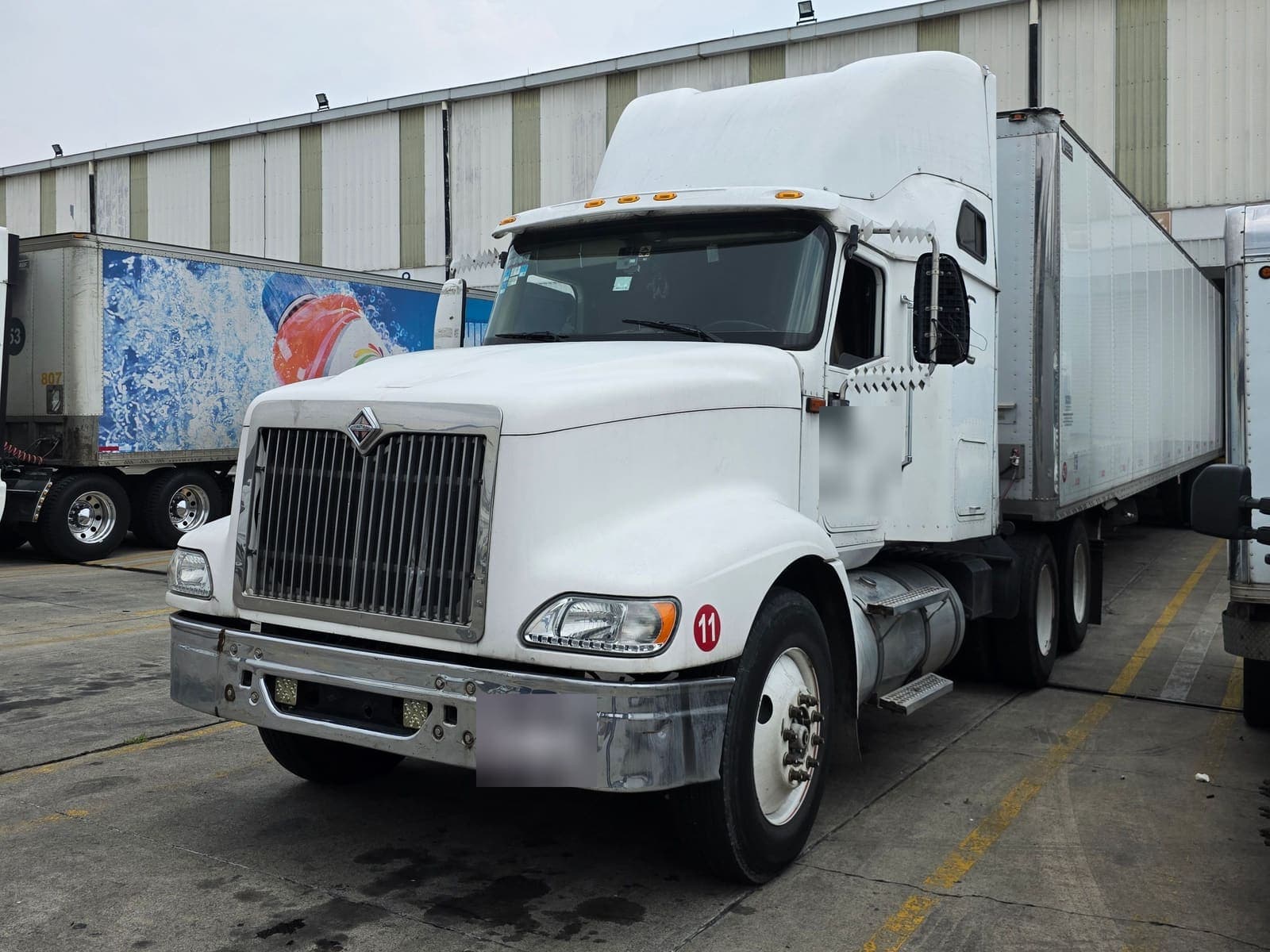 Tractocamión International 9400i 2009 Cummins ISX 450 hp 18 velocidades — foto 1 de 23