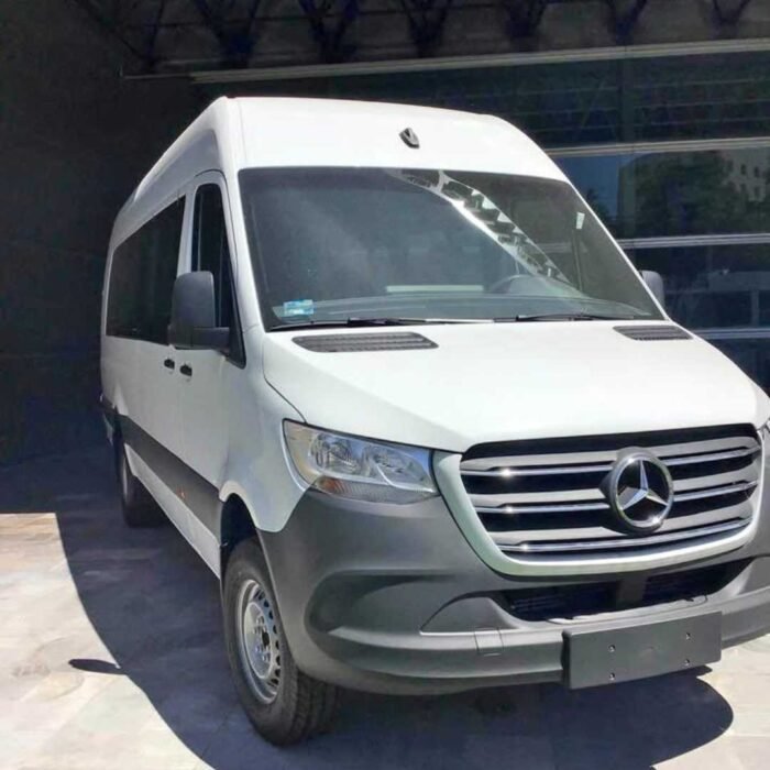 2024 Mercedes-Benz sprinter 517 x-larga turismo de - Image 2
