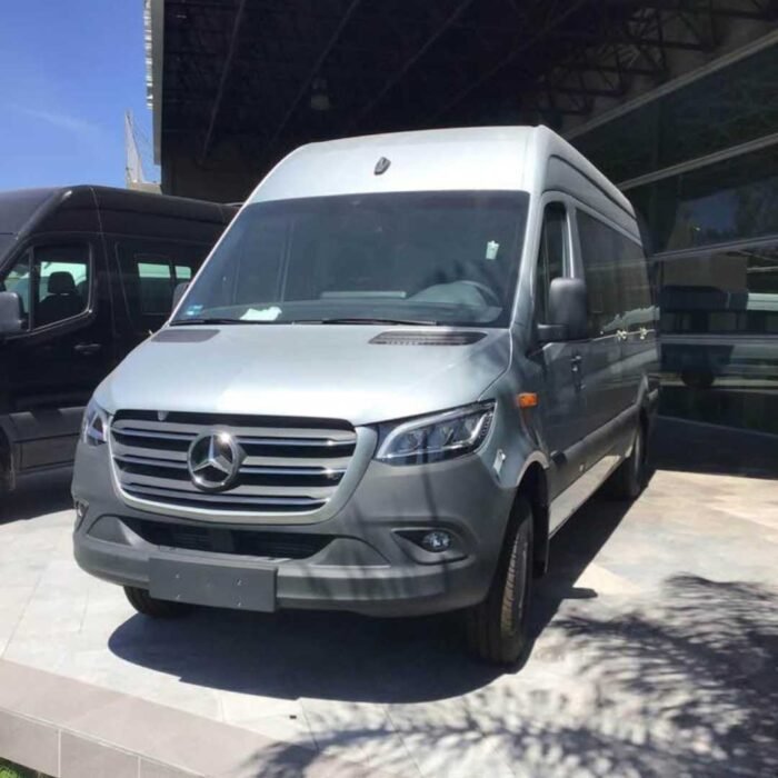 2024 Mercedes-Benz sprinter 517 x-larga turismo de - Image 1