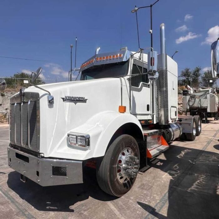 2015 Kenworth t800 Blanco - Image 1