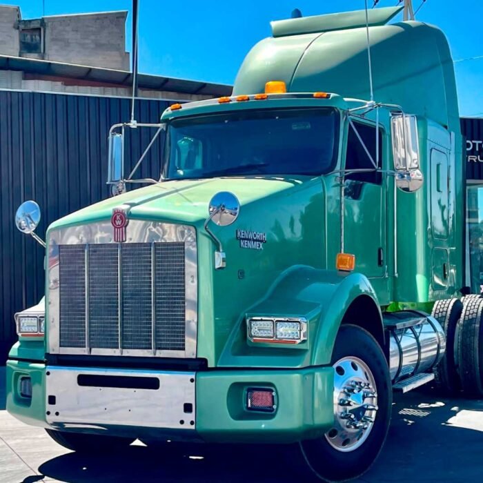 2018 Kenworth nacional con baja federal t800 - Image 1