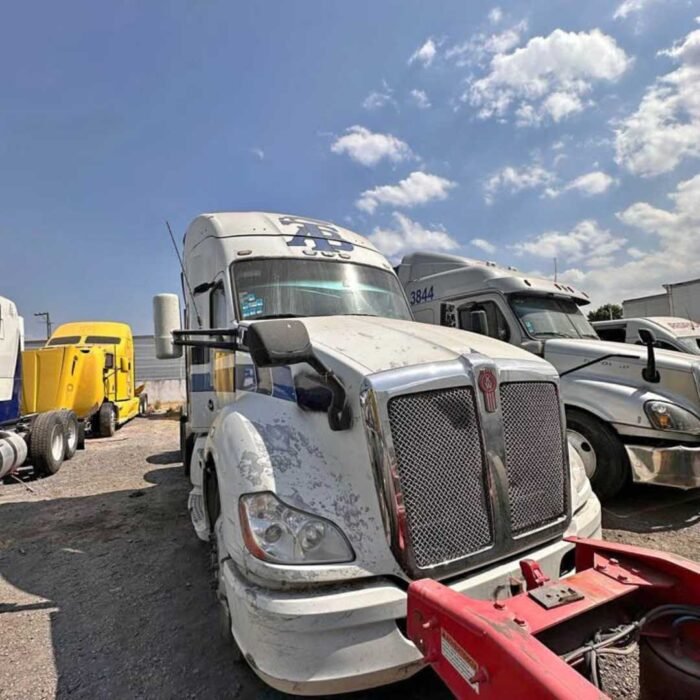 2015 Kenworth nacional fierros grandes T680 - Image 11