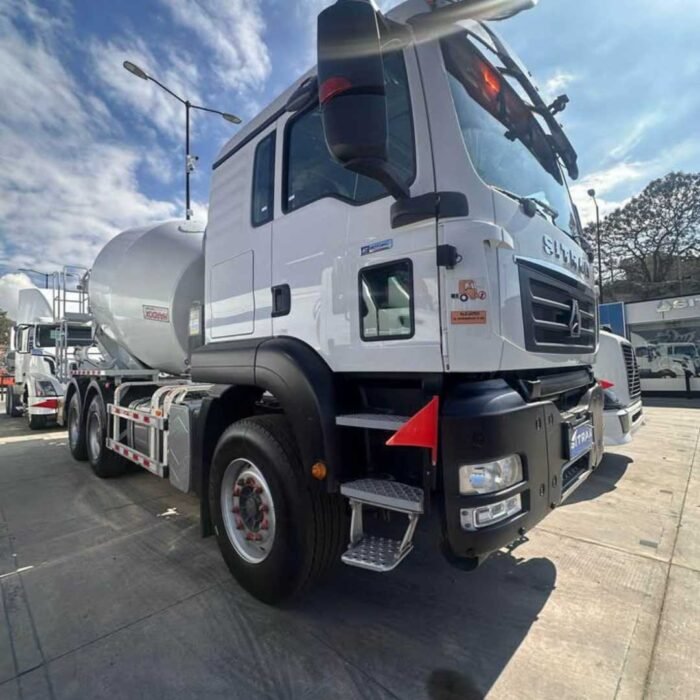 2025 SITRAK g7h 480hp mixer - Image 15