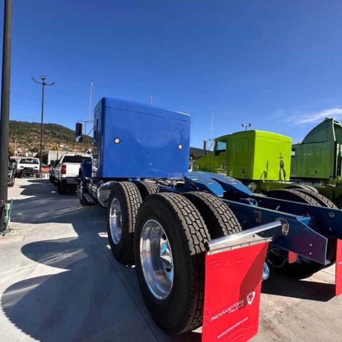 2018 Kenworth T800 - Image 16