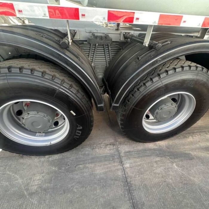 2025 SITRAK g7h 480hp mixer - Image 18