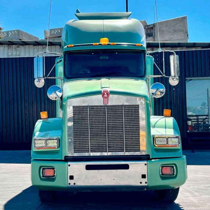 2018 Kenworth nacional con baja federal t800 - Image 3
