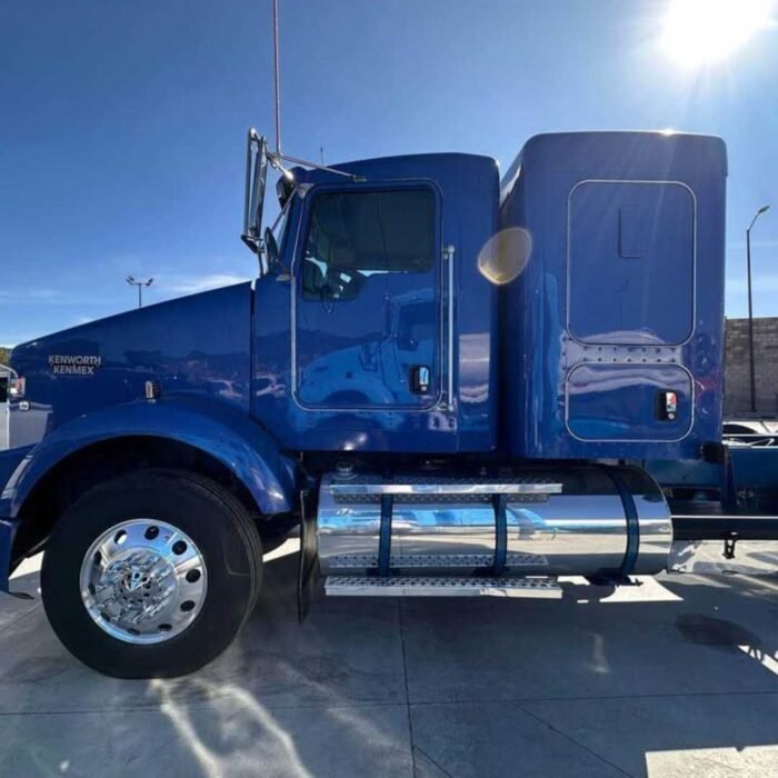2018 Kenworth T800 - Image 3