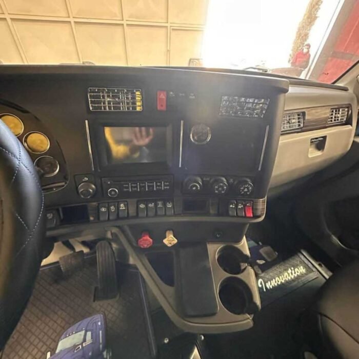 Tractocamión Kenworth T680 2014 - Image 4