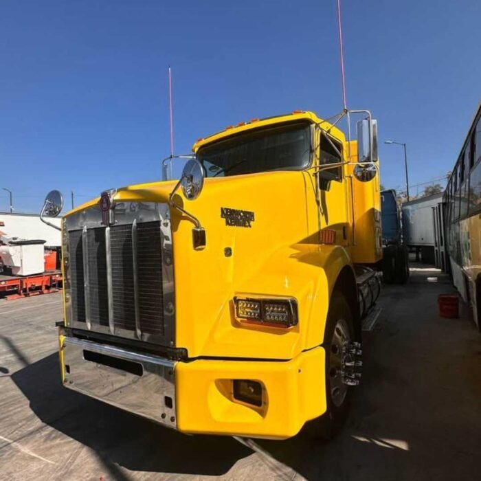 2017 Kenworth fierros grandes T800 - Image 4