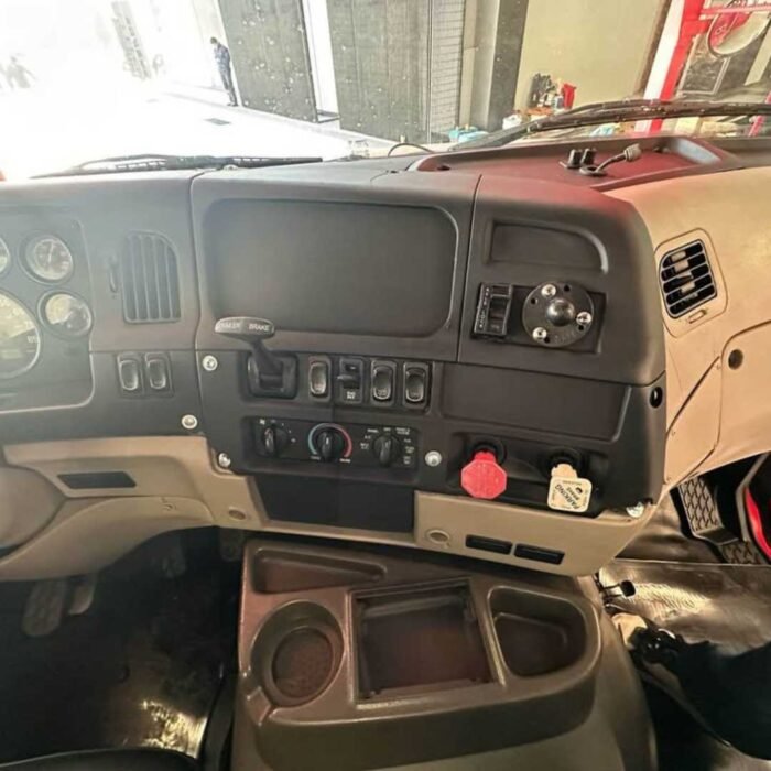 2007 Sterling l9500 (madrina 3 vehículos) - Image 5