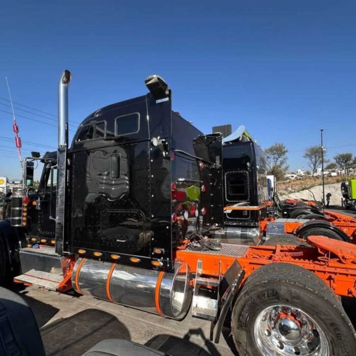 2017 Internacional 9900 - Image 17