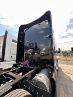 Kenworth T680 2018 - Image 2