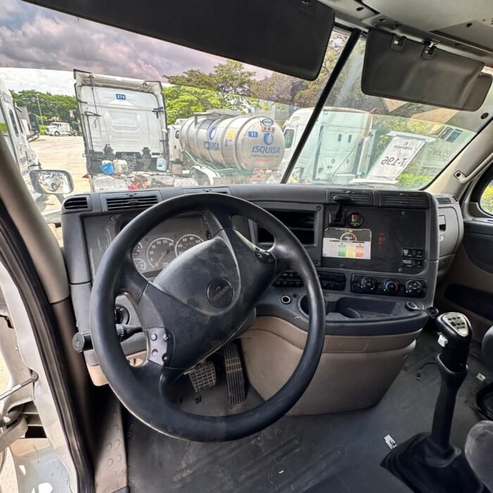 Freightliner Cascadia 2018 - Image 11