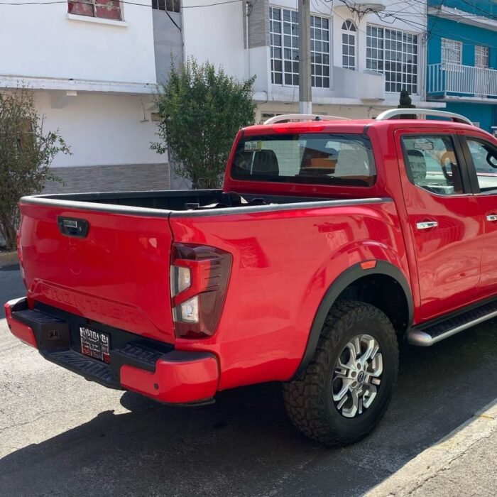 Nissan Frontier 2023 2.5 LE DC 4X2 - Image 3