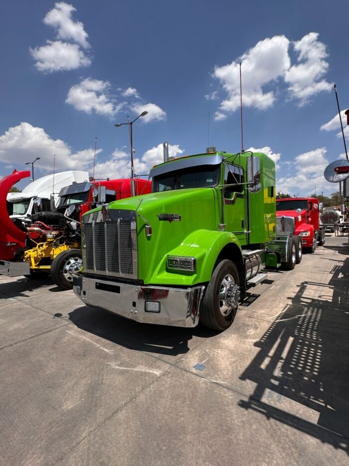 Kenworth T800 2014 - Image 10