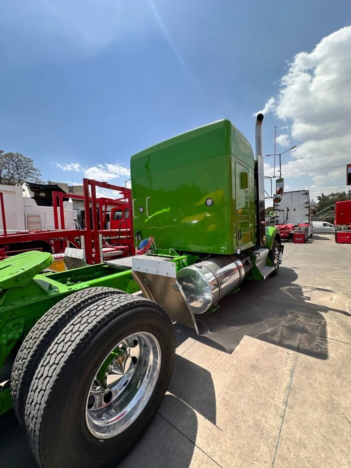 Kenworth T800 2014 - Image 13