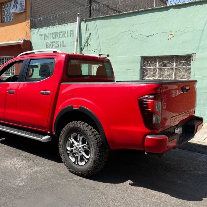 Nissan Frontier 2023 2.5 LE DC 4X2 - Image 4