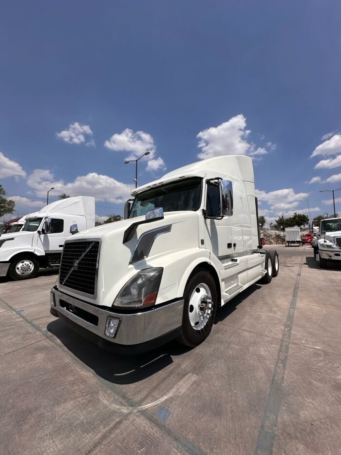 Volvo VNL 2018 - Image 13