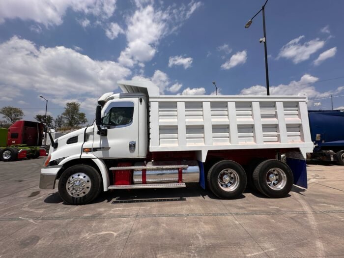 Volteo 14m3 Freightliner Cascadia 2014 - Image 13