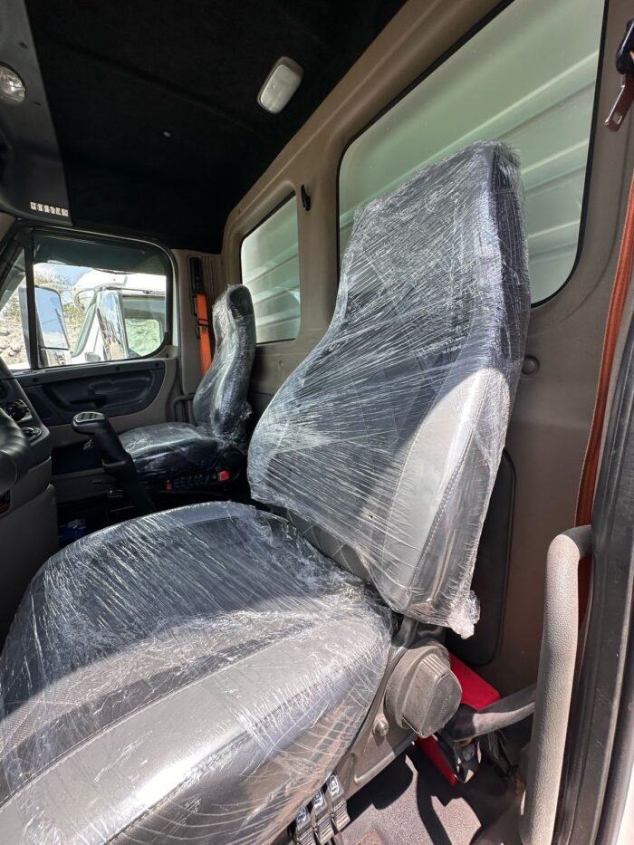 Volteo 14m3 Freightliner Cascadia 2014 - Image 21