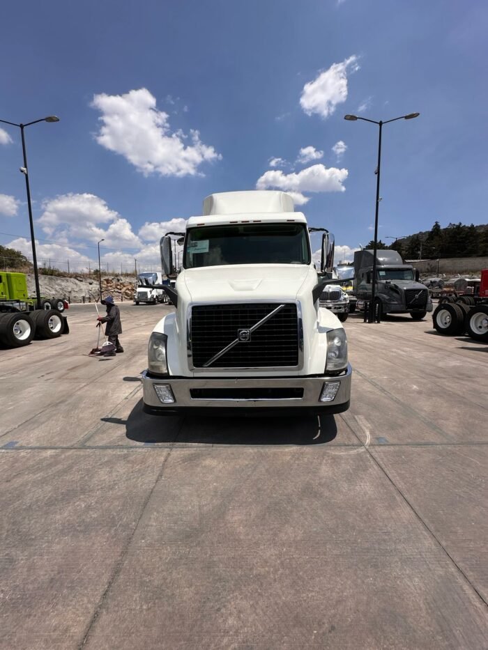 Volvo VNL 2018 - Image 15
