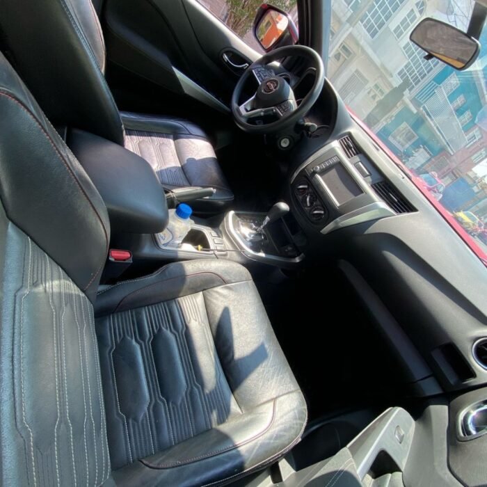 Nissan Frontier 2023 2.5 LE DC 4X2 - Image 9