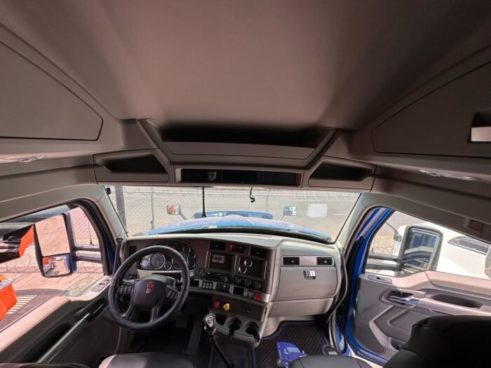 Kenworth T680 2018 - Image 8