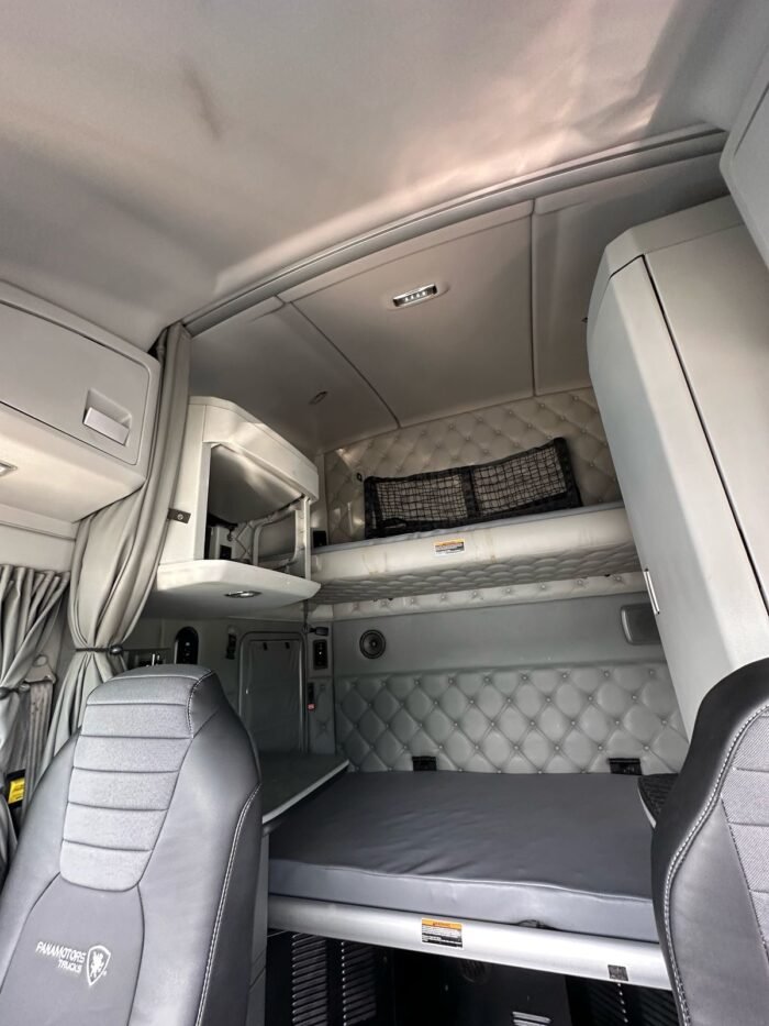 Kenworth T680 2018 - Image 6
