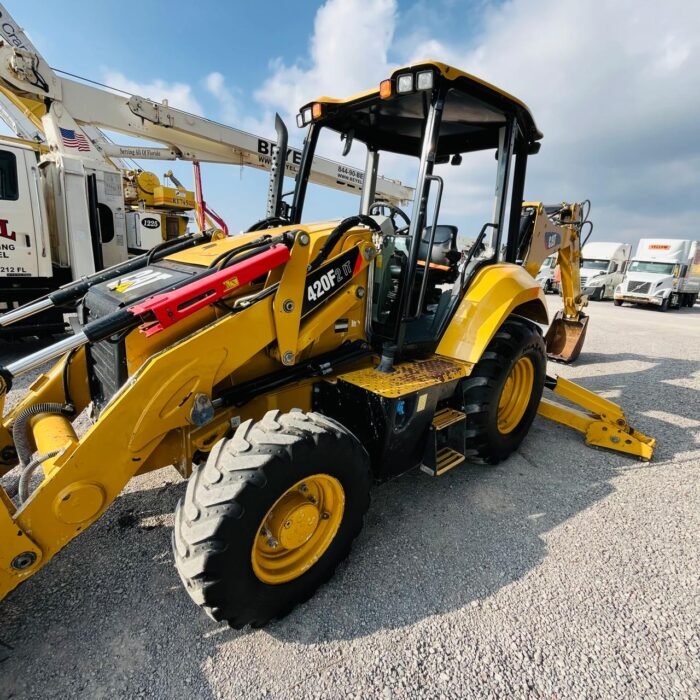 Retroexcavadora Caterpillar 420 F2 IT 2018 - Image 5