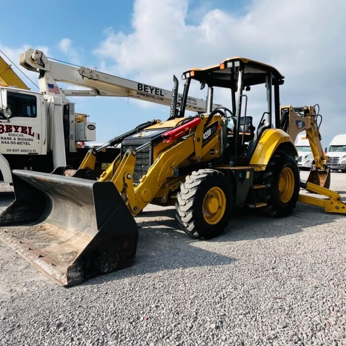 Retroexcavadora Caterpillar 420 F2 IT 2018 - Image 2