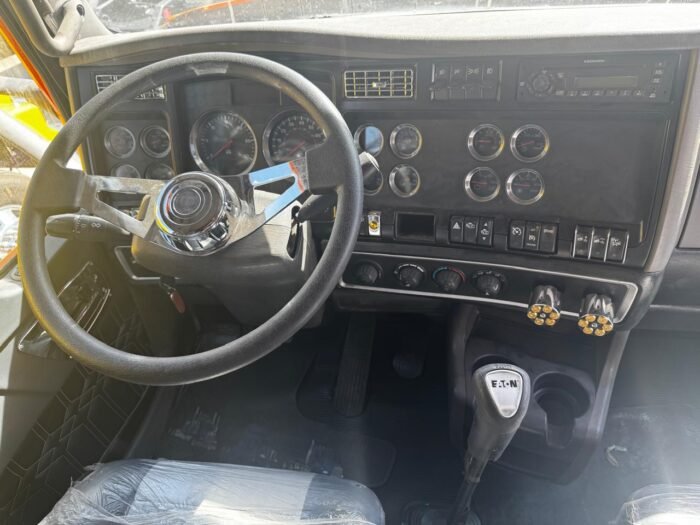 Kenworth T660 2012 - Image 3