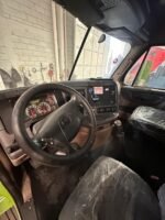 Volteo 14m3 Freightliner Cascadia 2012 - Image 2
