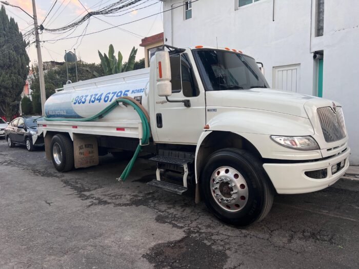 Pipa de Agua International Durastar 2014 - Image 1