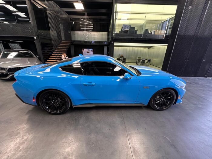 Ford Mustang 2024 - Image 20