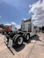 Volvo VNL 2018 - Image 18