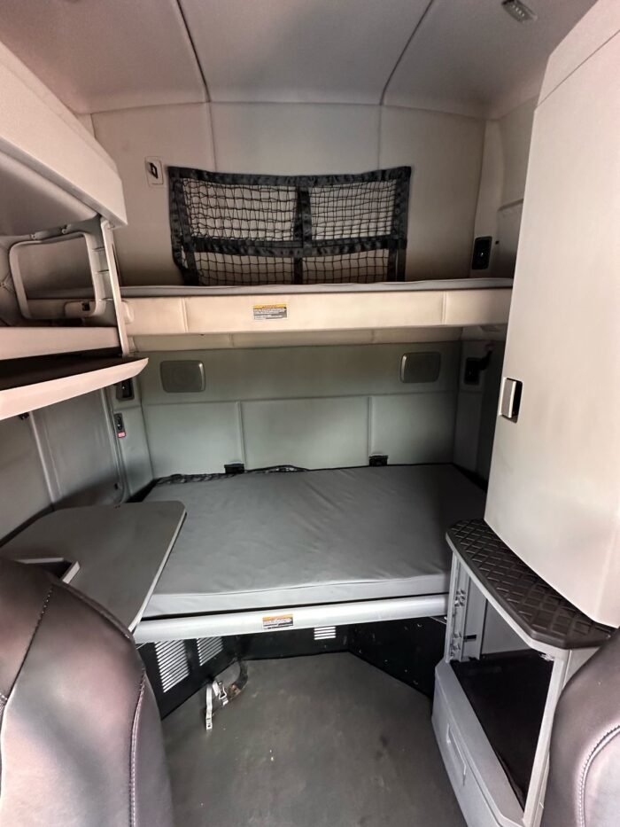 Kenworth T680 2018 - Image 19