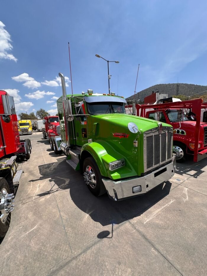 Kenworth T800 2014 - Image 25