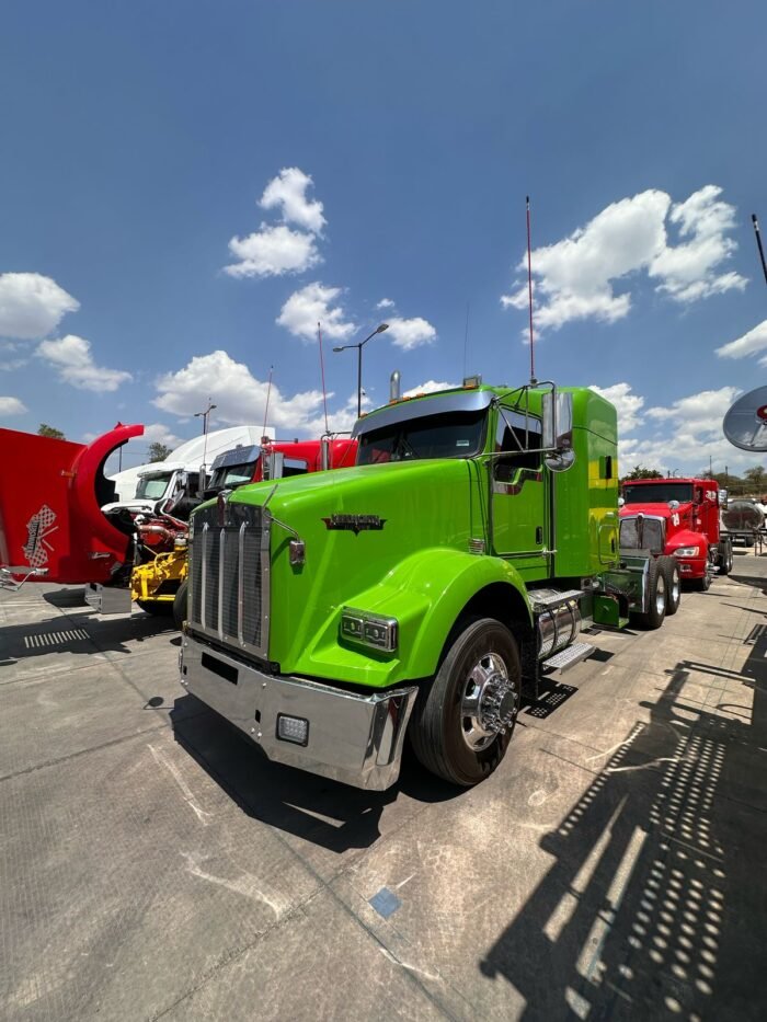 Kenworth T800 2014 - Image 26