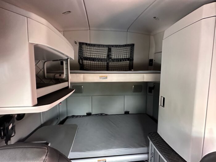 Kenworth T680 2018 - Image 22