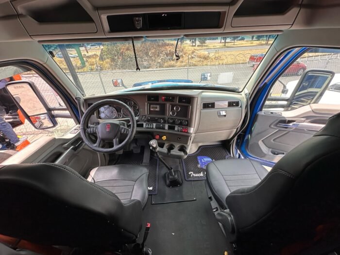 Kenworth T680 2018 - Image 2