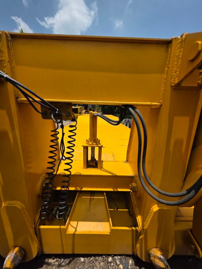 Remolque Lowboy 3 Ejes Cuello de Cisne Desmontable 80 ton. 14.5 mts. año 2025 - Image 9