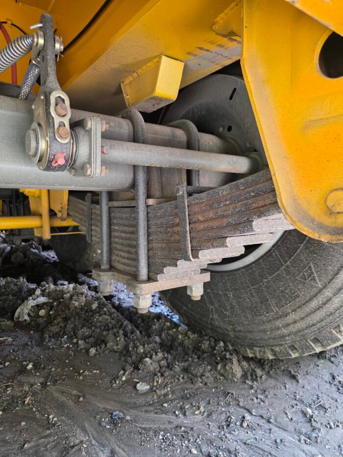 Remolque Lowboy 3 Ejes Cuello de Cisne Desmontable 80 ton. 14.5 mts. año 2025 - Image 2