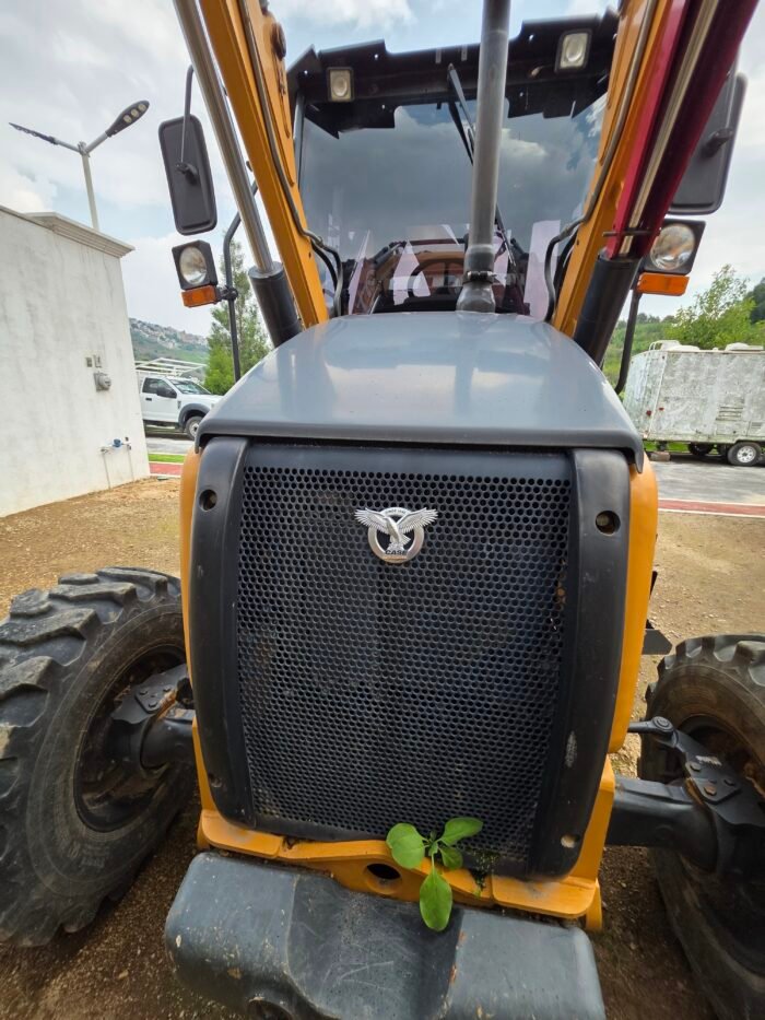 Retroexcavadora Case 770FX-4WD 2022 - Image 8