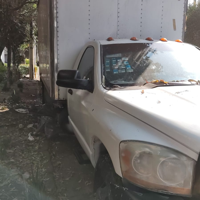 Camioneta Dodge RAM 4000 3.5t 2005 con Caja Seca - Image 7