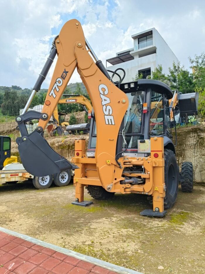 Retroexcavadora CASE 770EX-4WD 2022 - Image 7
