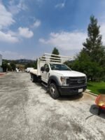 Camioneta Ford F450 Cama Plana - Image 2