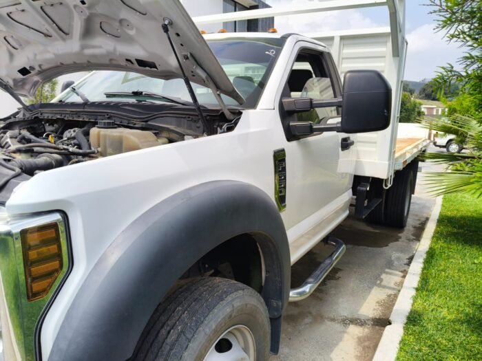Camioneta Ford F450 Cama Plana - Image 5