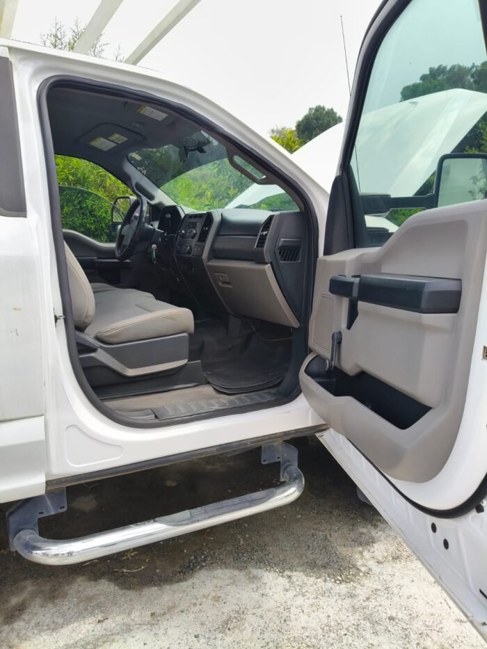 Camioneta Ford F450 Cama Plana - Image 8