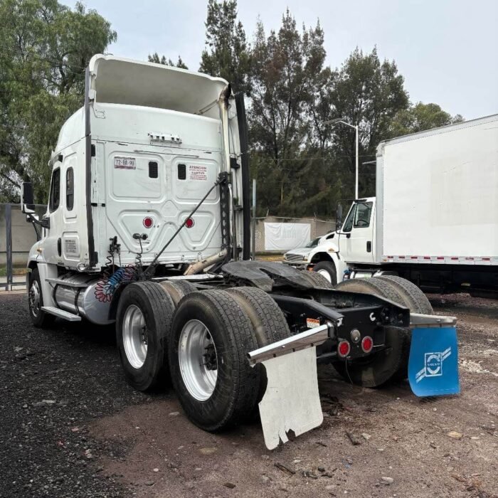 CAMIÓN FREIGHTLINER CASCADIA 2012 #110 - Image 4