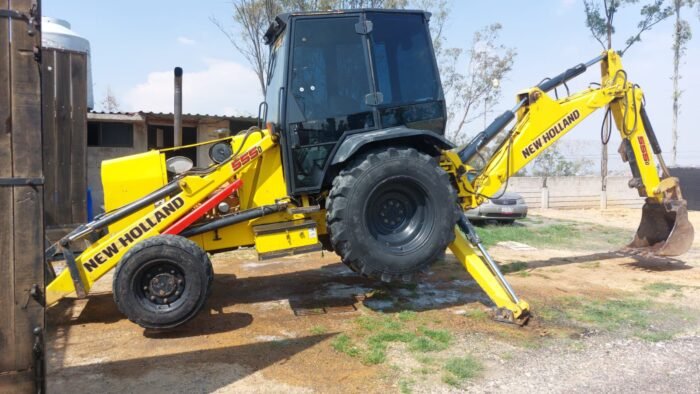 Retroexcavadora New Holland D555 año 2005 - Image 1